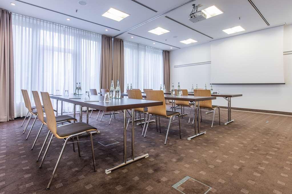 Radisson Blu Отель Ганновер